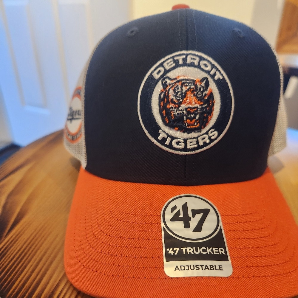 Brand new trucker tigers 47 hat